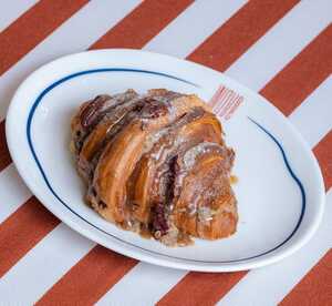 Drivu Pecan Croissant