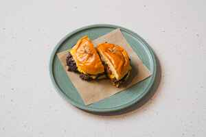 Drivu Turf Smash Wagyu Burger