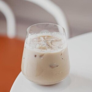 Iced Spanish Latte - Mood Coffee AlAin al-ain