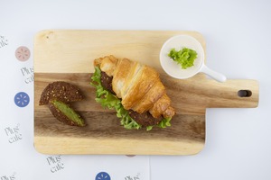 Drivu Falafel Croissant