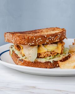 Drivu Fried Chicken Sandwich