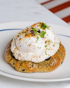 Drivu Maqdoos Labneh Egg