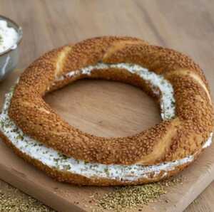 Drivu Labneh & Zathar simit 