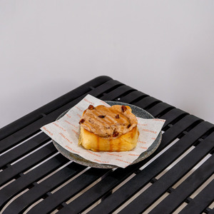 Drivu Pecan Cinnamon Roll 