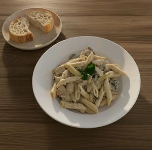 Drivu Penne Alfredo