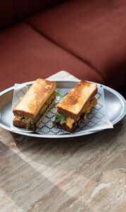 Drivu Steak Melt Sando