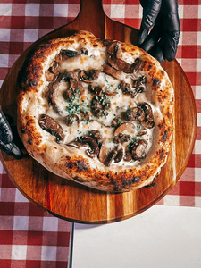 Drivu Truffle Pizza