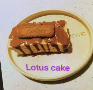 Drivu Lotus Cake