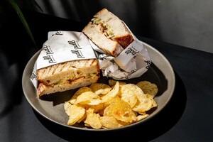 Drivu Chicken Avocado Sandwich 