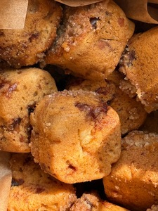 Drivu Mini Dates Cake