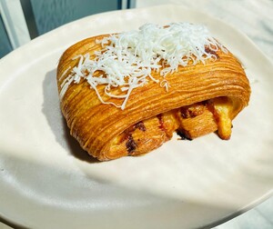 Drivu Turkey & Cheese Croissant