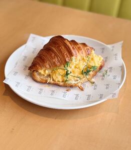 Drivu Cheese Egg Croissant