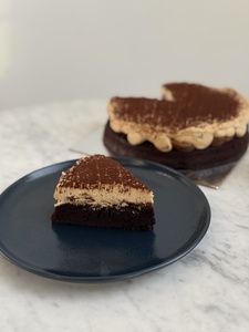 Drivu Mirzam-Misu Tiramisu Cake Slice