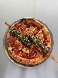 Drivu Teriyaki Chicken & Mozzarella Pizza