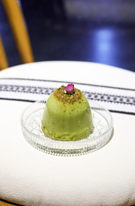 Drivu Pistachio & Rose Crème Caramel كريم كراميل بالفستق والورد