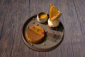 Aseeda Fondant - Wolves Cafe sharjah