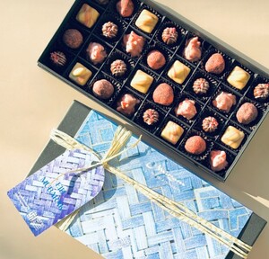 Drivu The Oasis Series No. 01 Strawberry Truffles - Box of 32