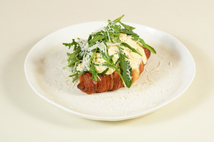 Drivu Rocca Benedict Croissant