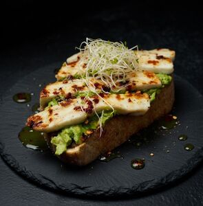 Drivu Spicy Honey Halloumi & Avo Toast