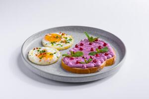 Drivu Labneh With Sunny Side Up