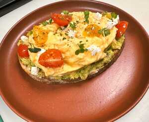 Drivu Avo Toast with Scrambled Egg