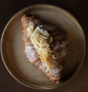 Drivu Almond Croissant