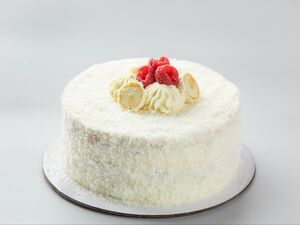 Drivu Coconut Raffaello Cake (1kg)