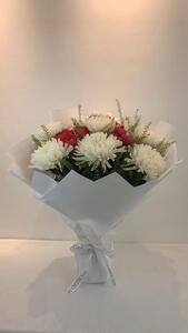 Drivu Unique Florescent Flowers Bouquets