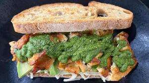 Drivu Chicken Avo Sandwich