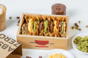 Croffle Box (8pcs) - Absolute Zero AlQana abu-dhabi