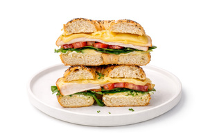 Drivu Smoked Turkey Avocado Bagel