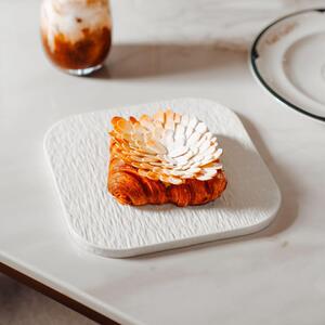 Drivu Almond Croissant