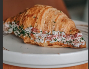 Drivu Labneh & Z'taar Croissant
