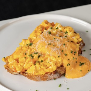 Drivu Cheddar Scrambled Toast