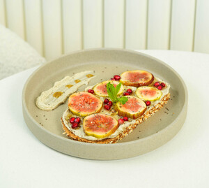 Drivu Fig Signature Toast