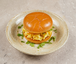 Drivu Moulaf Egg Bun