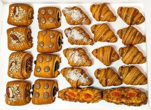 Drivu Assorted Croissants (20 pieces)