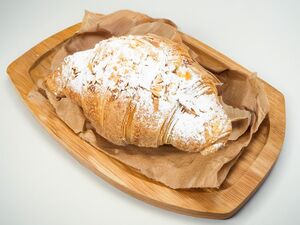 Drivu Almond Croissant