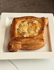 Drivu Almond Lemon Zest Danish