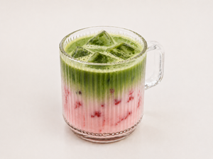 Drivu Iced Strawberry Matcha Latte