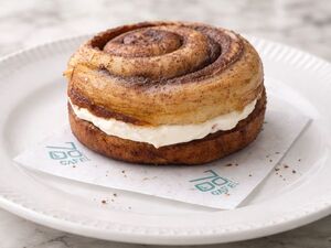 Drivu Cheezi Cinnamon Roll