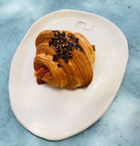 Drivu Spicy bacon & cheese croissant