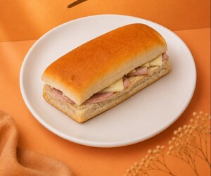 Drivu Turkey and Cheese Sandwich 