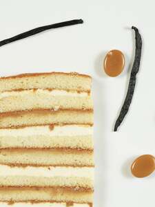 Drivu layers cake (vanilla & caramel