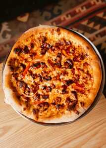 Drivu Buffalo Chicken Pizza