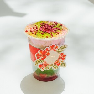 Drivu Piohni Strawberry Matcha Latte