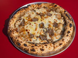 Drivu Truffle Fungi Pizaa