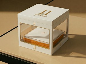 Drivu Saffron Cake 
