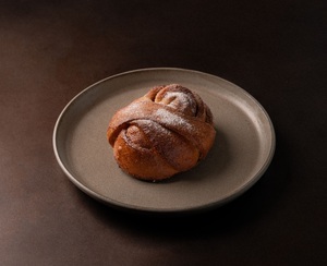 Drivu Cardamom Babka