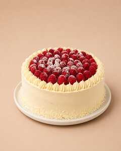 Drivu Raspberry Layered Cake